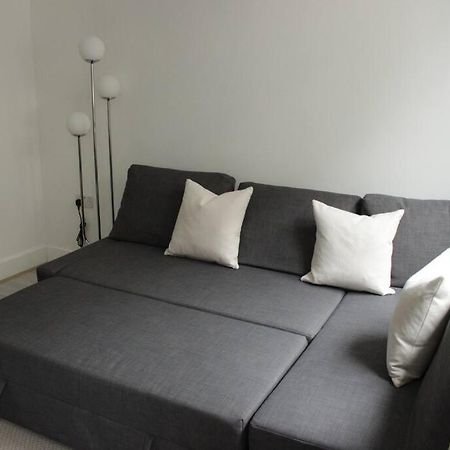 2 Bedroom Central London Apartment Modern And Stylish Екстер'єр фото