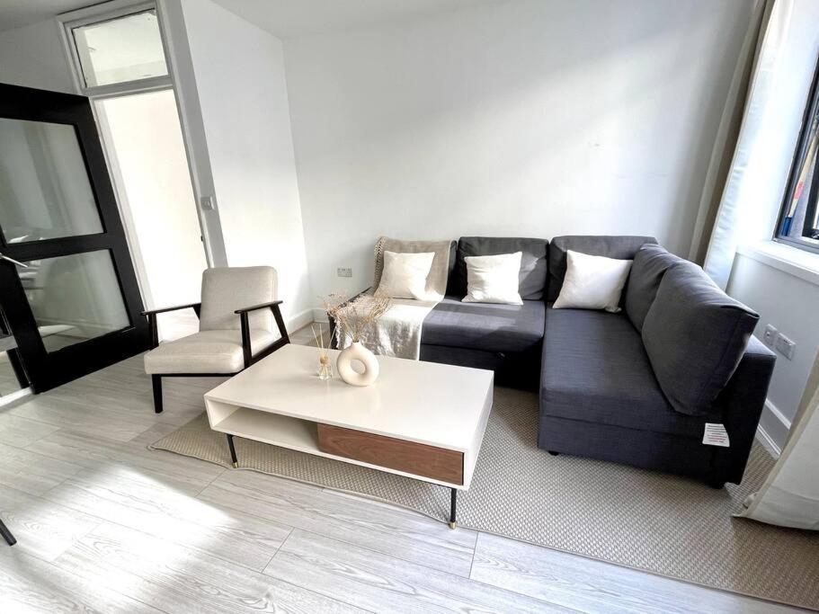 2 Bedroom Central London Apartment Modern And Stylish Екстер'єр фото